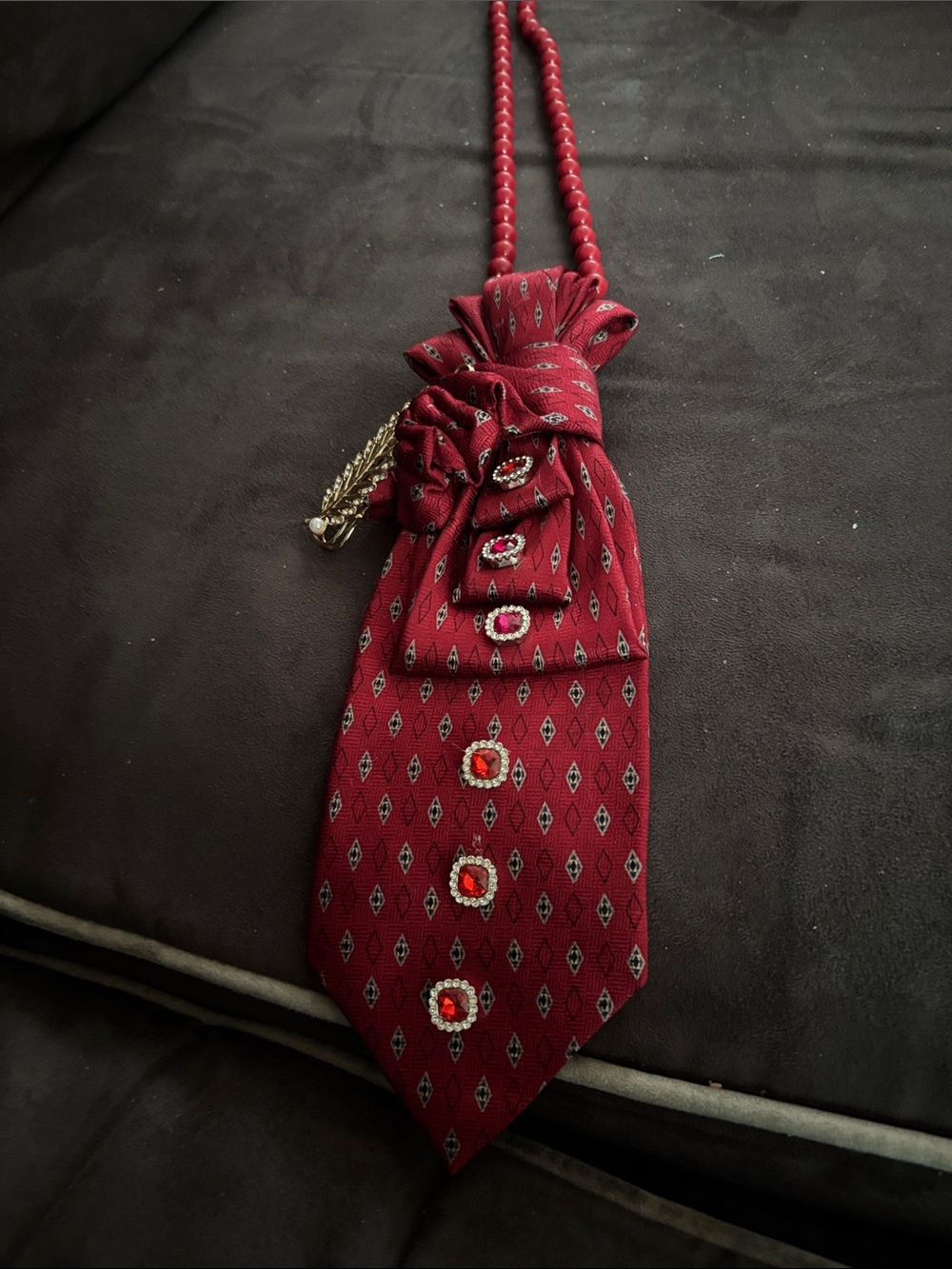 Classic Burgundy Beaded Tie Necklace - Women's Accessory